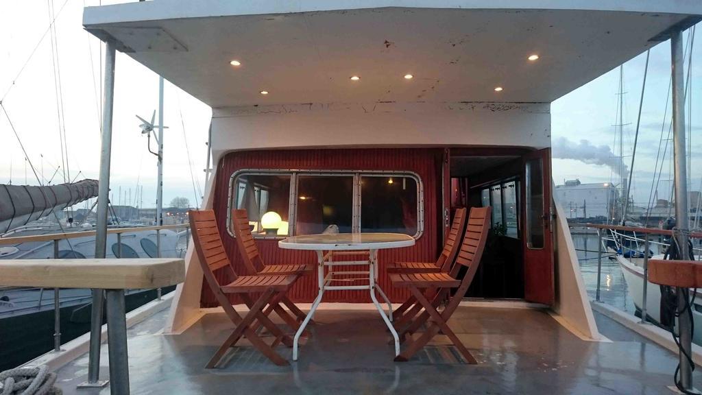 Yacht Bateau Moteur Benetti 19M Hotel Sète Kültér fotó