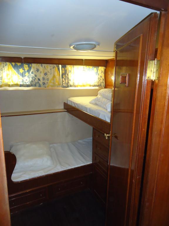 Yacht Bateau Moteur Benetti 19M Hotel Sète Kültér fotó
